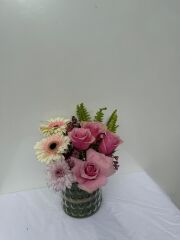 Cinzia Pembe Somon Gül Vazo Arajman