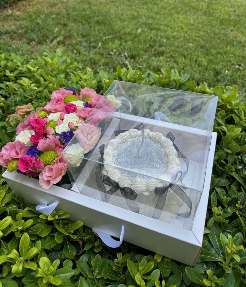 Pastel Bloom & Cake