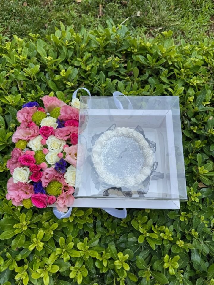 Pastel Bloom & Cake